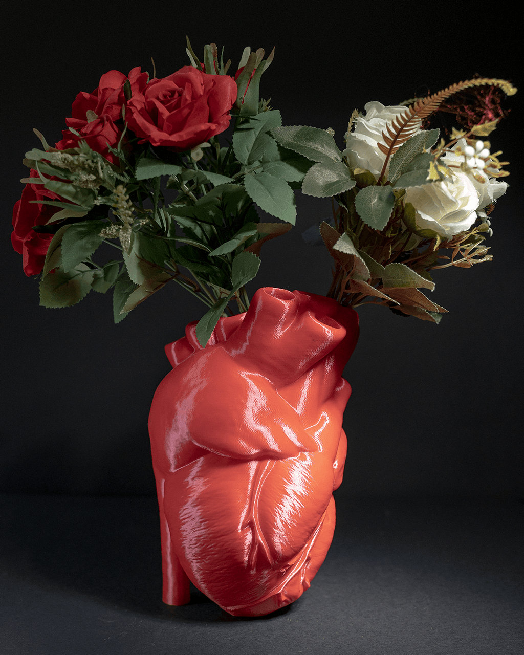 Élethű szív alakú váza - 23 cm
